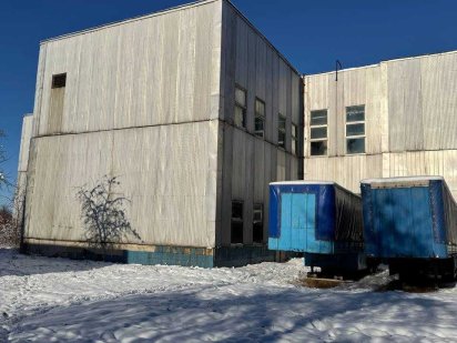 Продаж виробничих приміщень .Велика земельна ділянка! Волочиск