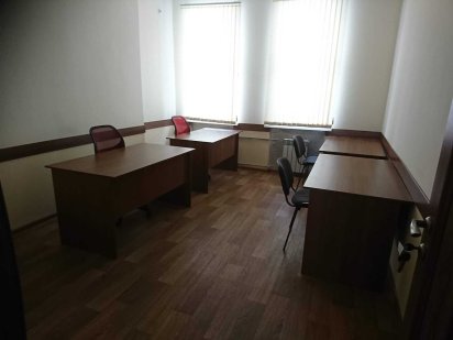 Окремі приміщення  у будвлі 500 кв.м. Жовті Води