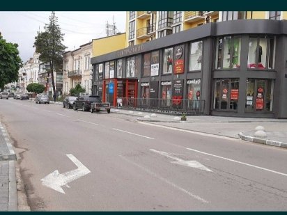 Приміщення в оренду 63кв.м / 85кв.м Стрый