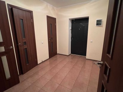 Оренда під будь що по Варшавсткій трасі по вулиці Полтавська 6 Буча