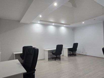 Оренда офісу у бізнес центрі. Вишневе Вишневое