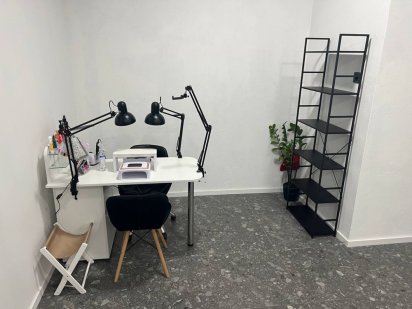 Оренда робочого місця для майстна манікюру Бровари