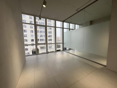 Оренда офісу/комерції в новому Бізнес Центрі Хмельницький