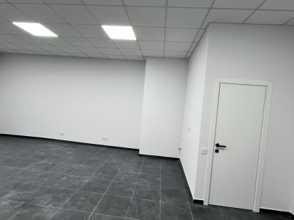Світле і просторе приміщення. Перша здача Хмельницький