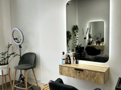 Оренда робочого місця для перукаря Хмельницький