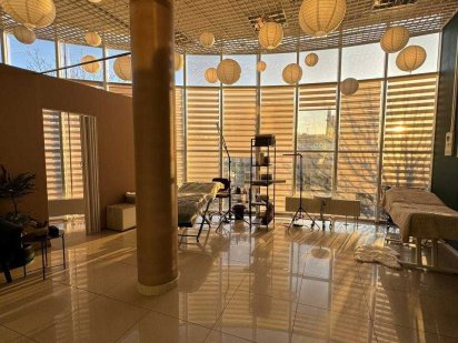 Оренда приміщення 
37 мкв 9000 грн платять оренду . Хмельницкий