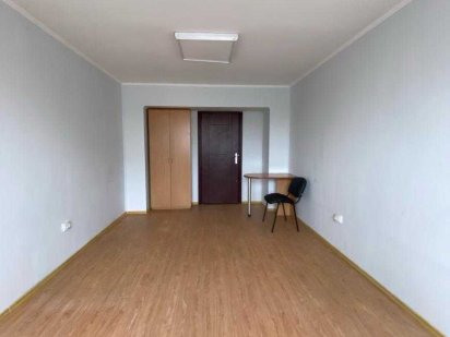 Оренда офісу  в центрі міста Луцьк 6000 гривень + комунальні Луцк