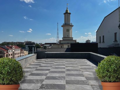 ОРЕНДА офісних та комерційних приміщень в БІЗНЕС-ЦЕНТРІ N, біля РАТУШІ Івано-Франківськ