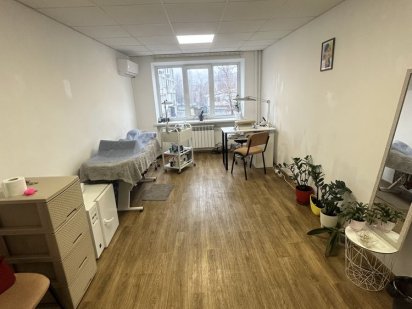 Аренда для мастера маникюра и наращивание ресниц Кременчук