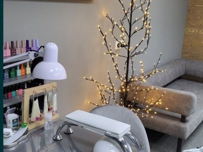 Оренда робочого місця, стола для манікюр Івано-Франківськ