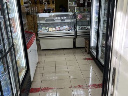 Сдаю в аренду продуктовый магазин с оборудованием Кривой Рог
