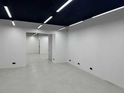 Продаж Комерції 1пов. Містечко Центральне з ремонтом Івано-Франківськ