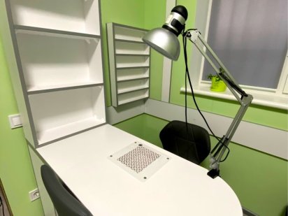 Оренда місця для манікюра та лешмейкера Ірпінь