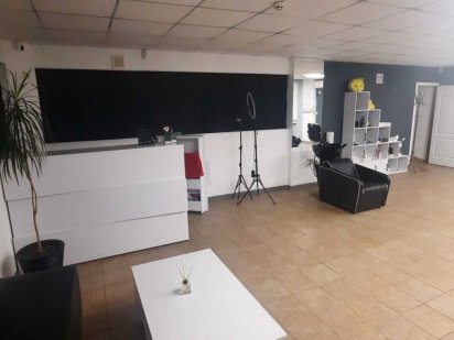 Сдам в оренду приміщення під магазин/салон краси або офіс  100 кв м Нікополь