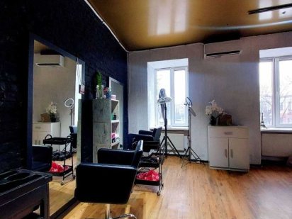 Оренда місця пкрукаря у Центрі Ів-Франківська_VD Івано-Франківськ