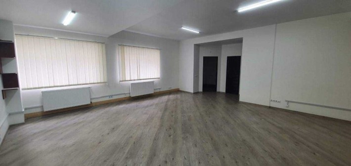 Оренда офіса 85м2 з сан узлом в кабінеті. Центр міста. пакркінг SV - фото 1