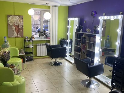 Аренда перукар, манікюр, бровіст,візажист . Харківська
