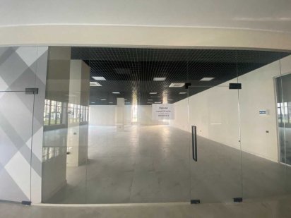 Здається в оренду комерційне приміщення ТЦ Липки 75 м/кв. Ивано-Франковск