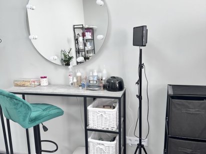 Оренда Бровисту, візажисту, майстру по зачісках Рівне