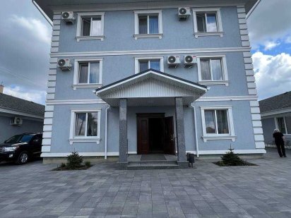 Офісне приміщення. Окрема, огороджена будівля під охороною. Полтава