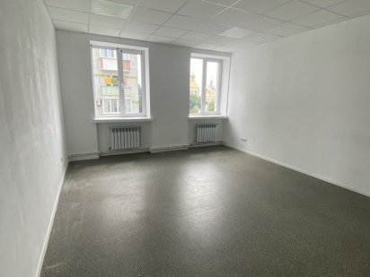 Оренда 2-кімнатного офісу з Водою в ЦЕНТРІ! Рівне