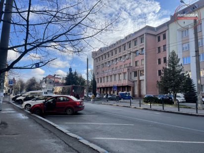 Без комісії. Оренда в центрі фасадного приміщення--і Івано-Франківськ