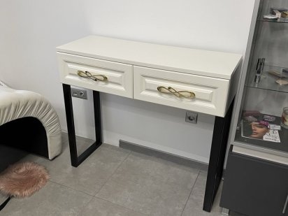 Суборенда для майстра бровиста, візажиста Рівне