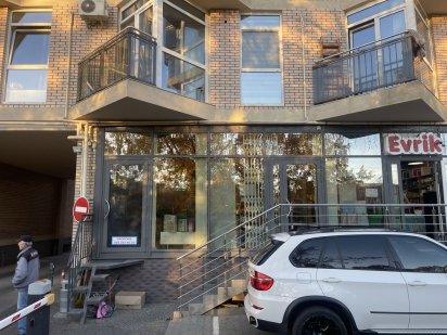 Ореда комерційного приміщення. ЖК Водограй. Черновцы