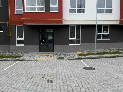 Оренда! Фасадна комерція в НОВОБУДОВІ (145 м²) Чернівці