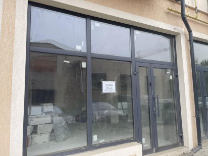 Здається в оренду комерційна нерухомість по вул. Радіщева 1а Ужгород