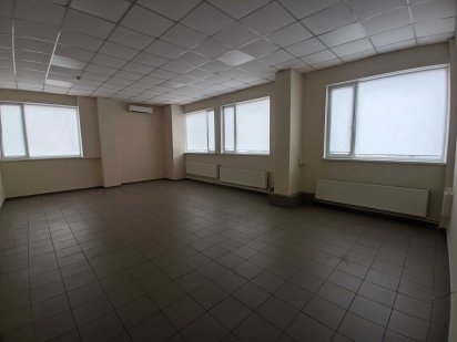 Здається офісний блок поблизу центру, вул. Святотроїцька, 73 Черкаси