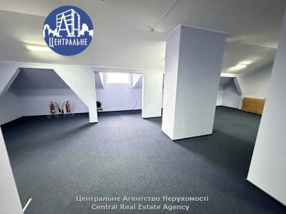 Здається в оренду офісне приміщення. Центр. Черновцы