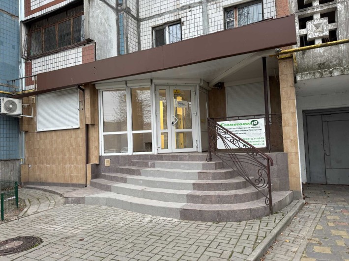 Приміщення в центрі по вул. Гоголя, поруч з ринком - фото 1