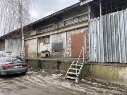 Виробничо-складське  приміщення з територією Рівне