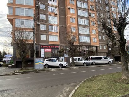 Оренда фасадного приміщення, Щербанюка 75, Паркова зона (р-н Суворова) Черновцы