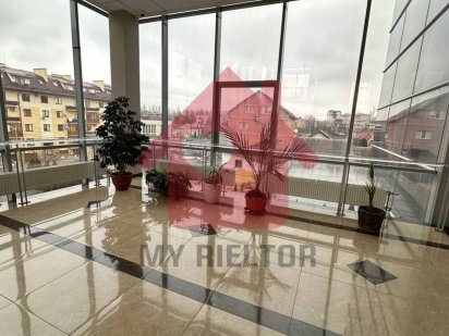 Оренда офісного приміщення по вул.Богомольця Ужгород