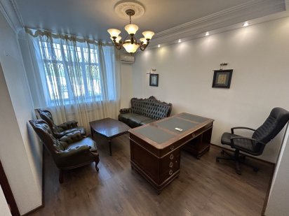 Сдам 100м2 Андреевский спуск ,11 фасадное помещение,отдельний вход Київ