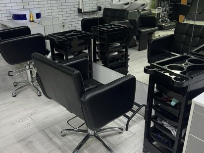 Перукарське місце аренда Троещина Генератор Київ