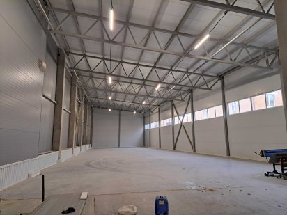 Аренда нового склада 800 м2. с офисом, отопление. Киев