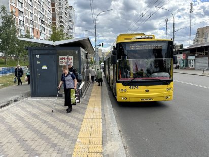 Аренда остановочного комплекса / киоска Пр. Героев Сталинграда 60 Київ