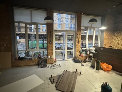 КОМЕРЦІЯ ФАСАД торгове приміщення Київ