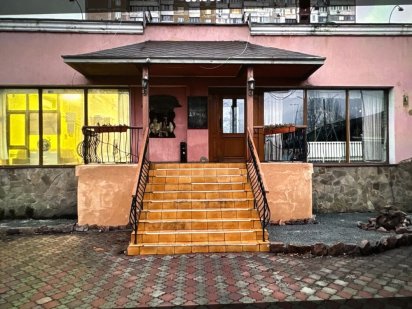 Оренда фасад нежитлове приміщення  Троєщина, без комісії, від власника Киев