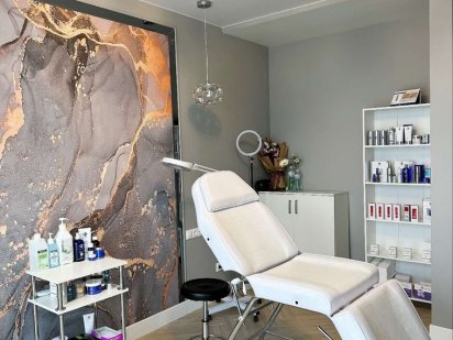 Генератор Кабінет кушетка косметолог перманент осокорки Киев
