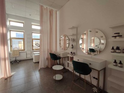 Оренда місць для б'юті-майстрів Черкаси