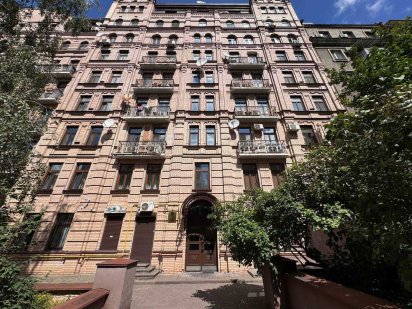 Оренда приміщення в центрі, Б. Хмельницького, Окремий вхід, Ремонт Киев