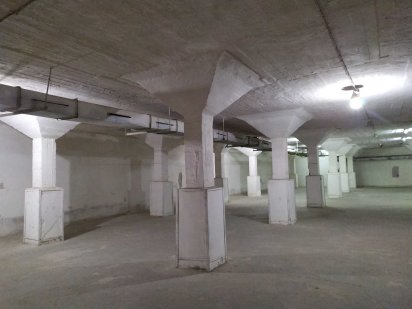 Оренда. Склад 564 м2, з рампою (генератор на ліфти). Від власника. Київ