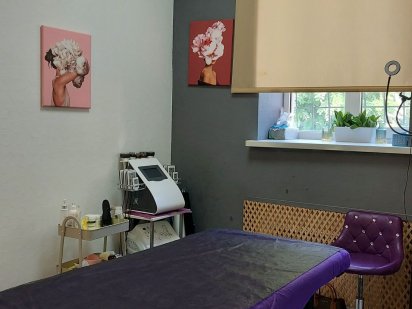 Сдам кабинет в студии на пол месяца Центр Дніпро