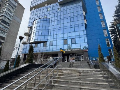 Фасадне приміщення в центрі Вишеньки по проспекту Космонавтів Винница