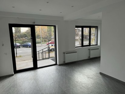 Оренда нежитлового приміщення, м. Дарниця, вул. Вінстона Черчилля, 25 Киев