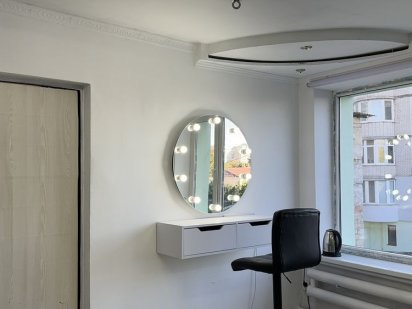 Оренда робочого місця для бровиста | візажиста | стиліста Вінниця